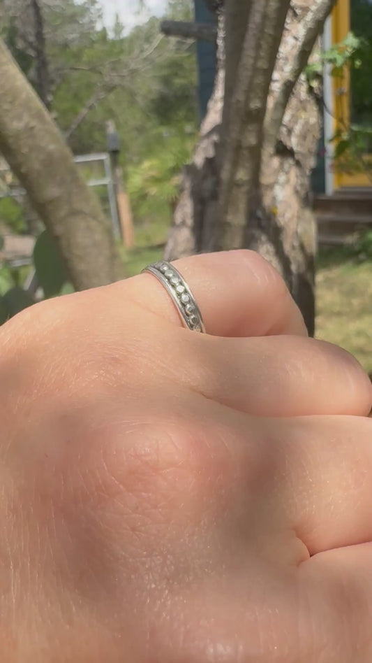 Simple Groove Ring